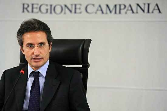 Caldoro: “Inaccettabile la chiusura di Whirlpool a Caserta”