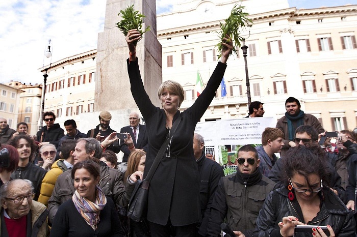 Legalizzala! A Napoli la prima assemblea nazionale antiproibizionista