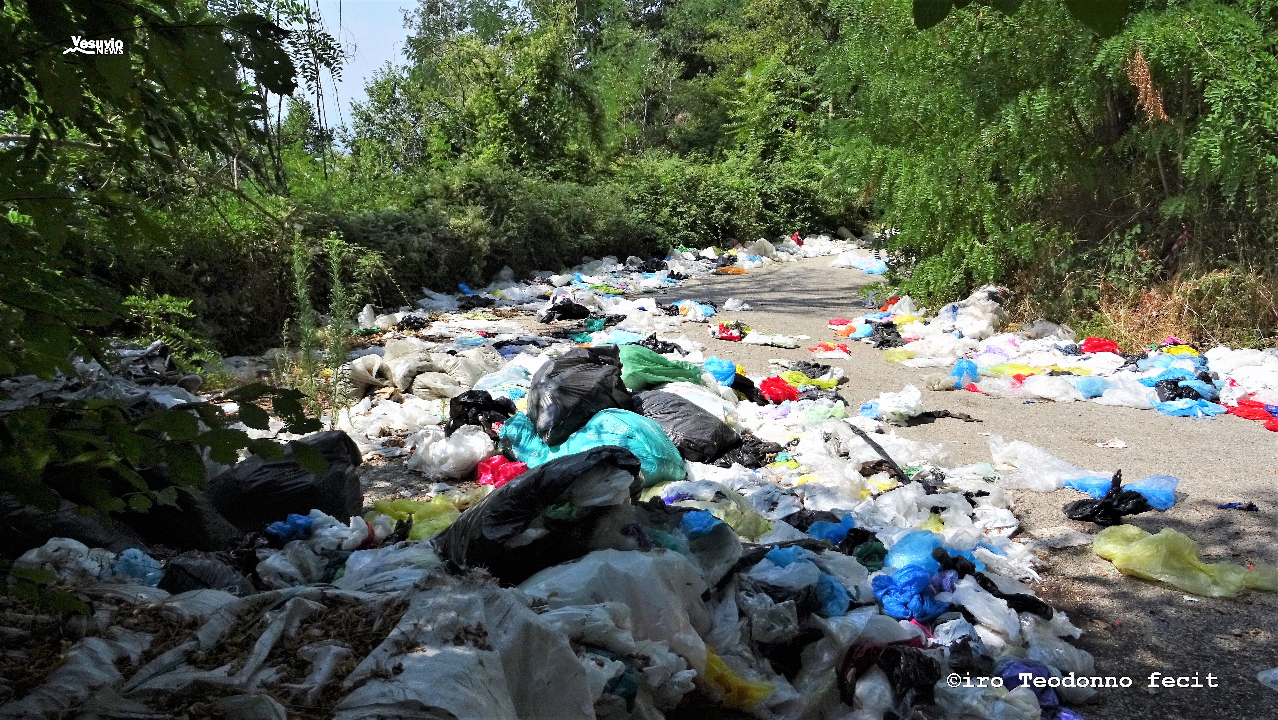 Ercolano, Contrada Osservatorio permane in uno stato pietoso