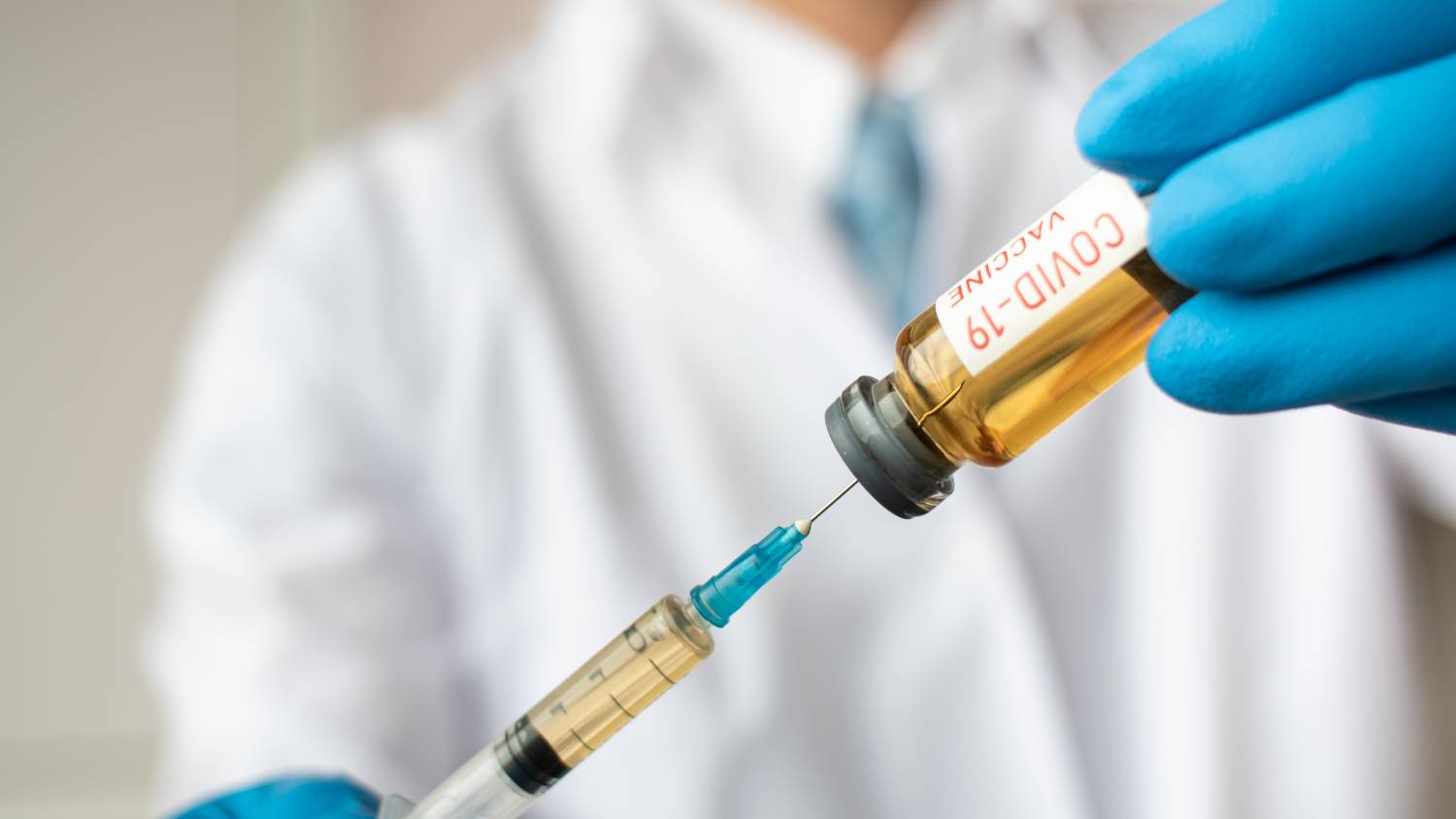 Covid, Regione: “Nessuna controindicazione da vaccinazioni AstraZeneca”