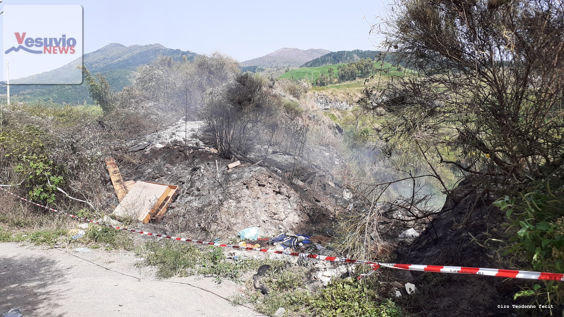 Ercolano, ancora fiamme in area parco